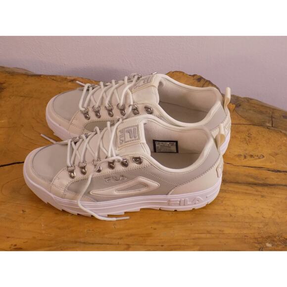 Fila Disrupter Court Womens size 9.5 Gardenia and Metallic Silver - Picture 2 of 6